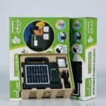 نظام إضاءة وطاقة شمسي محمول CCLAMP موديل CL-318PB-8W بقدرة 5400mAh - كشاف وكشافات إضافية ومحمل طاقة للرحلات والطوارئ